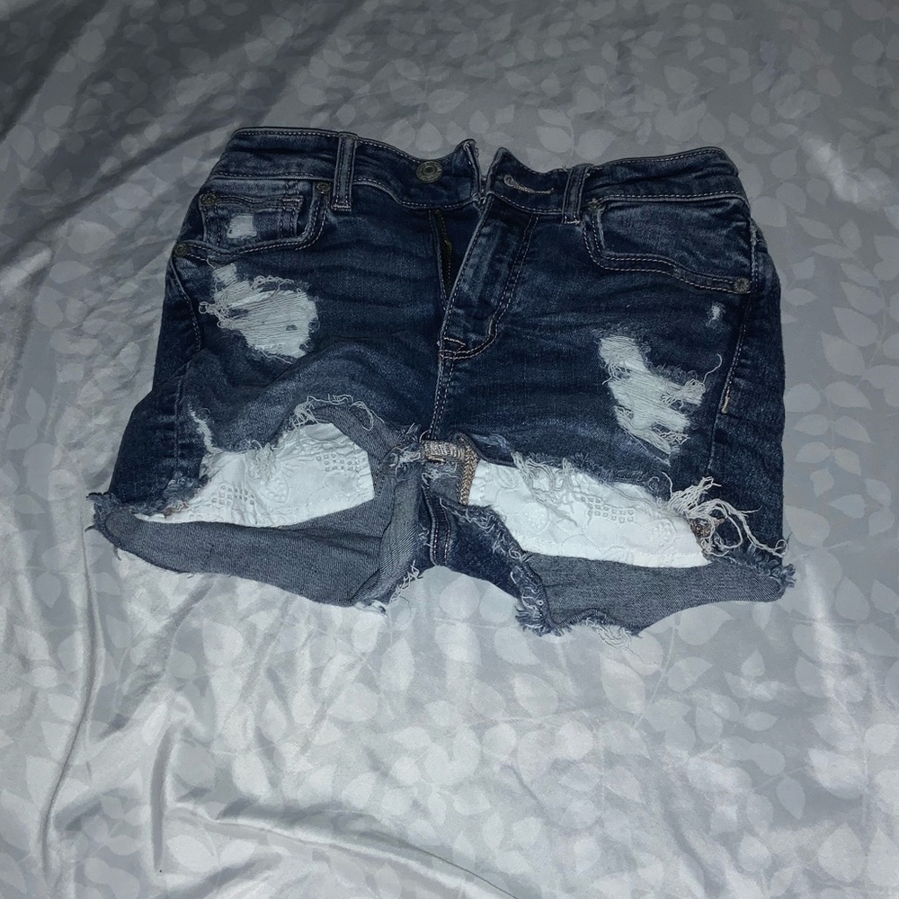American Eagle Distressed Size 00 Dark Denim High VRise Short Next Level Stretch